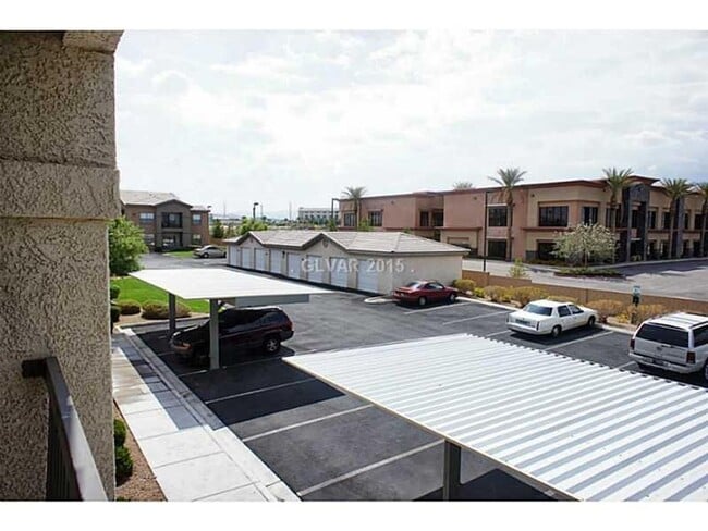 Building Photo - Cozy 1 Bedroom Condo in SW
