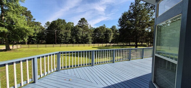 Building Photo - 24430 Oak Hollow Blvd