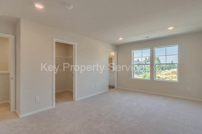 Building Photo - Brush Prairie Area Townhome