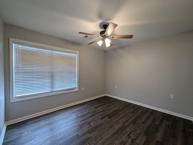 Building Photo - 3 Bed / 2 Bath Home in Riverwood Estates