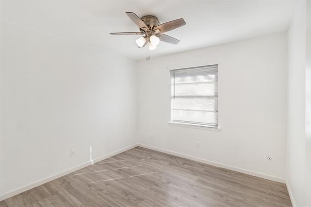 Building Photo - 2221 SE 14th St