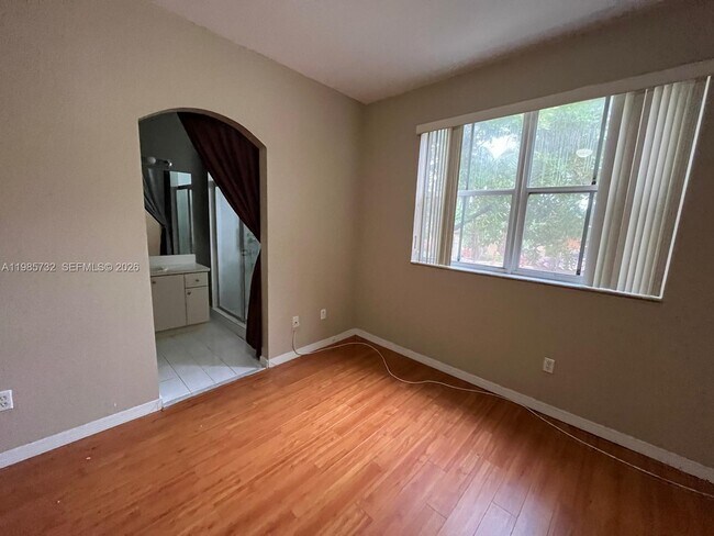 Building Photo - 4952 Tradewinds Ter