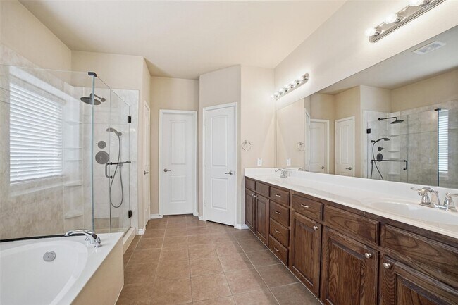 Building Photo - 1205 Dripping Springs Ln