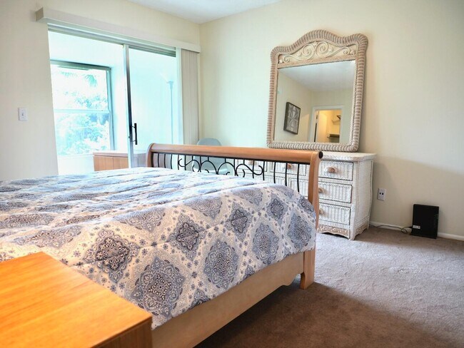 Building Photo - 2929 SE Ocean Blvd