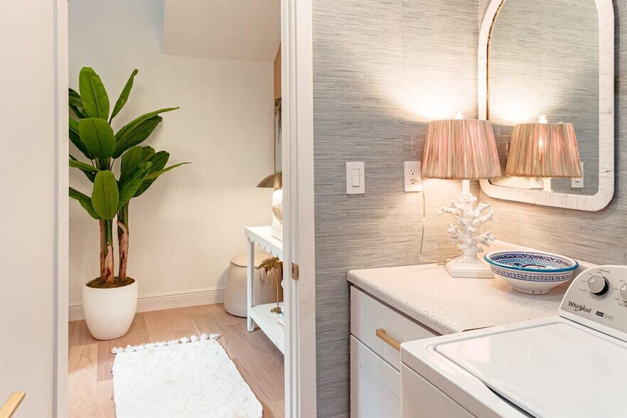 Building Photo - 610 38th St