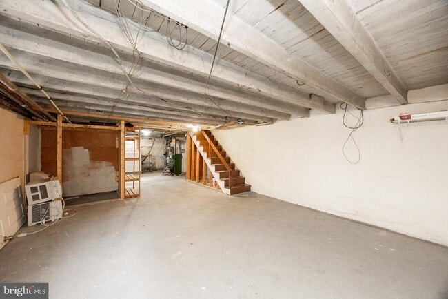 Building Photo - 547 Northbrook Rd