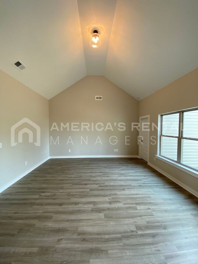 Building Photo - 250 Co Rd 1701