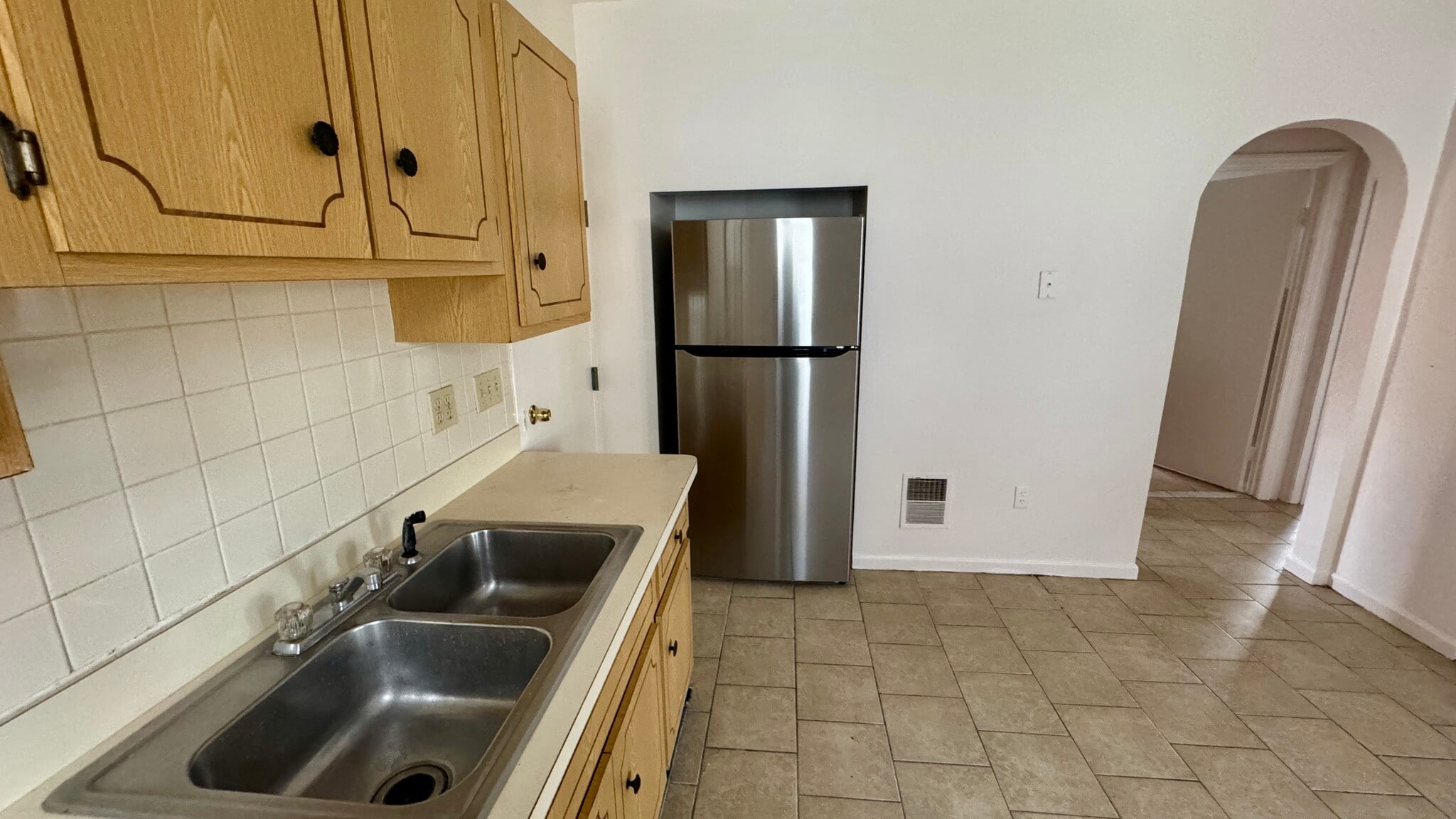 Building Photo - 103 Garfield Ave