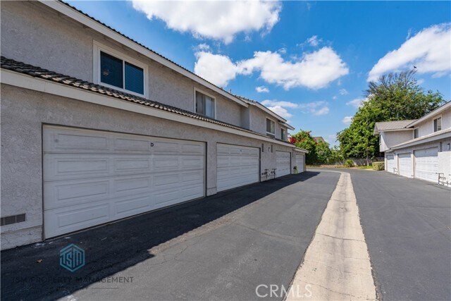 Building Photo - 1133 Golden Springs Dr