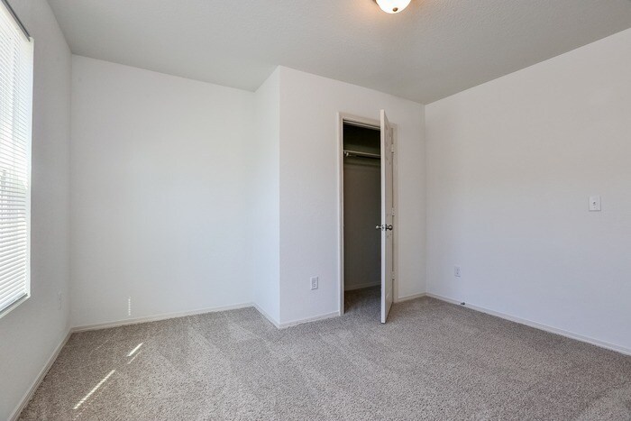 Building Photo - 3256 Sidell Estates Rd