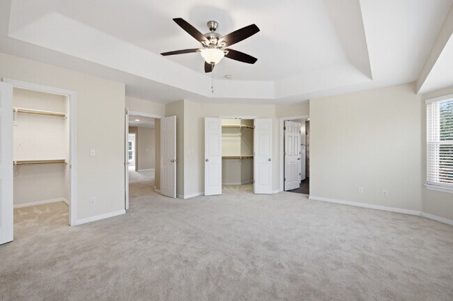 Building Photo - Spectacular Stonegate Living! Gorgeous 3-Bed Corner Finished Basement, Wet Bar, and Custom Marble...