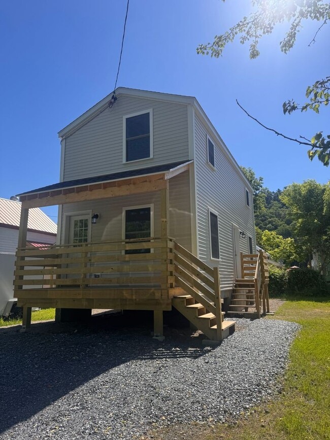 Building Photo - Brand-New 2-Bedroom, 1-Bath Single-Family Home