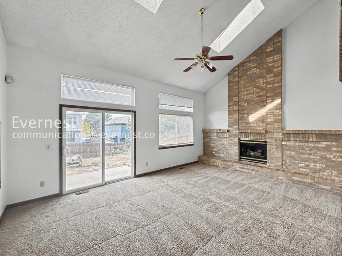 Building Photo - 4930 Sprangler Dr