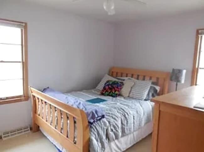 Building Photo - 1618 Natchez Ave S