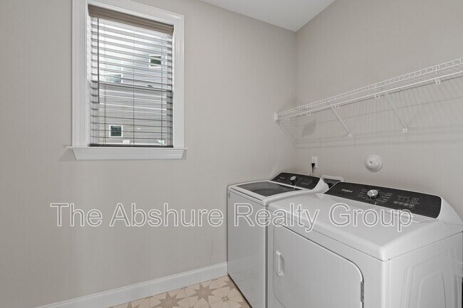 Building Photo - 9120 Dupree Mdw Dr