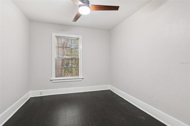 Building Photo - 137 E Grant St