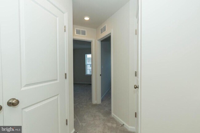 Building Photo - 158 Cooperage Rd