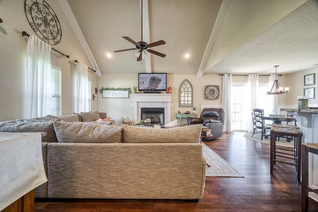 Building Photo - 4751 Augustine Dr