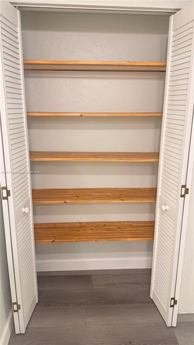 Building Photo - 7400 Miami Lakes Dr