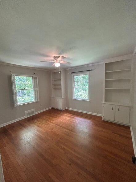 Bedroom 1 - 633 Clairmont Cir