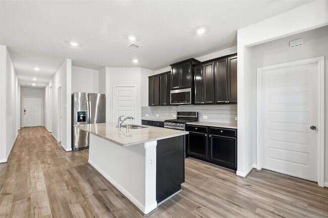 Building Photo - 7035 Toluca Dr