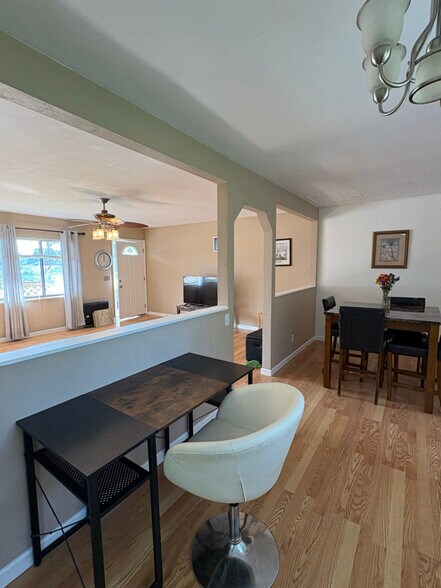 Primary Photo - 5416 Turton Ln