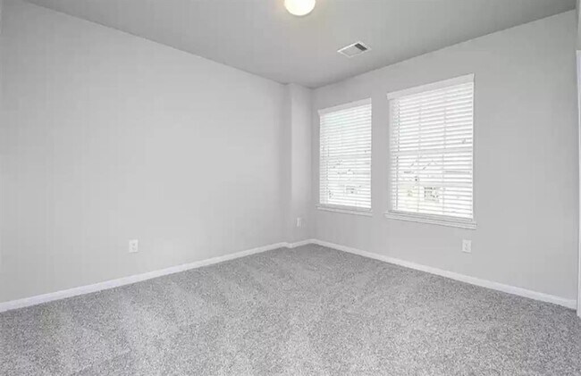 Building Photo - 29220 Enchanted Fls Cir