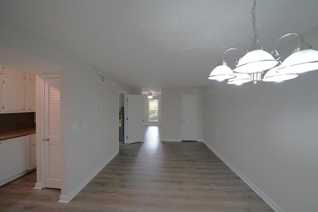 Building Photo - 50 Walker Dr