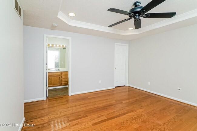 Building Photo - 5507 Woodcross Pl