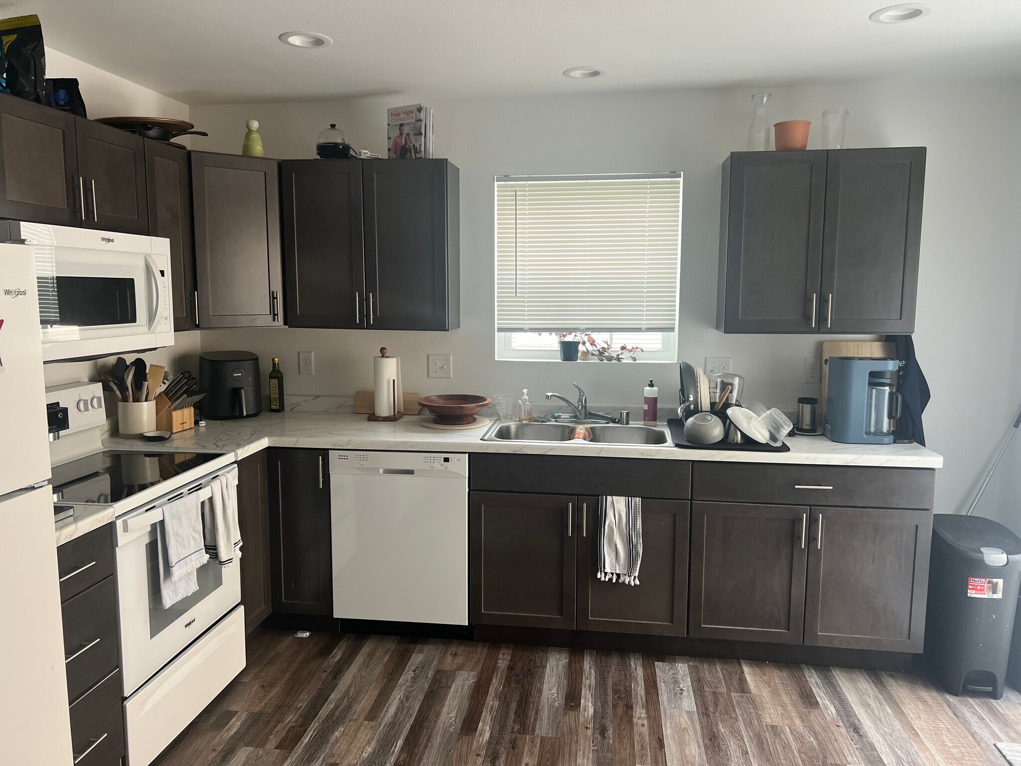 Kitchen - 619 Wall St
