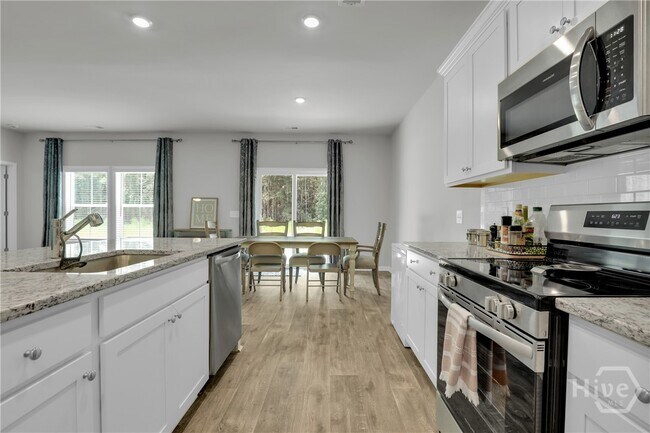 Building Photo - 106 Geranium Wy
