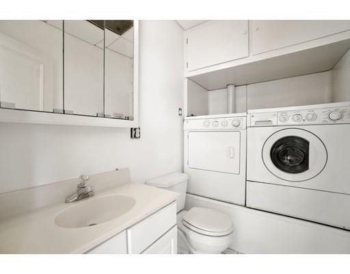 Building Photo - 265 Clarendon St