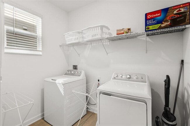 Building Photo - 8931 Takeaway Wy