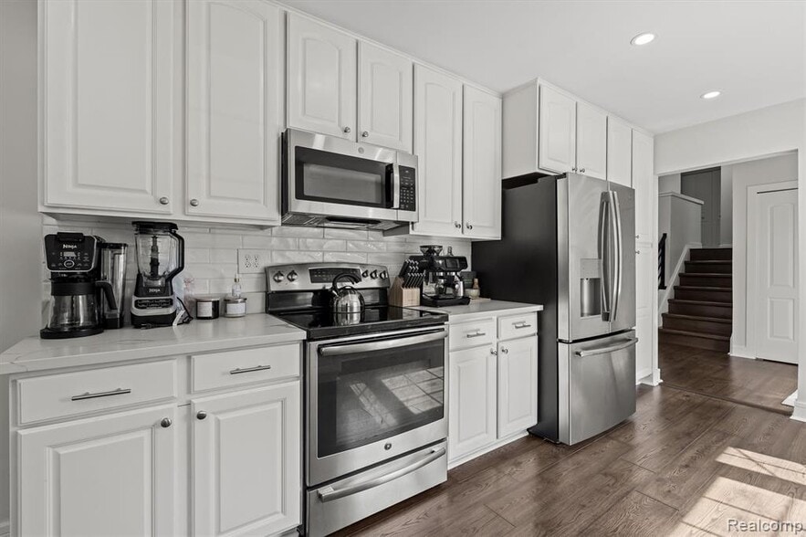 Building Photo - 6511 Timber Ridge Dr