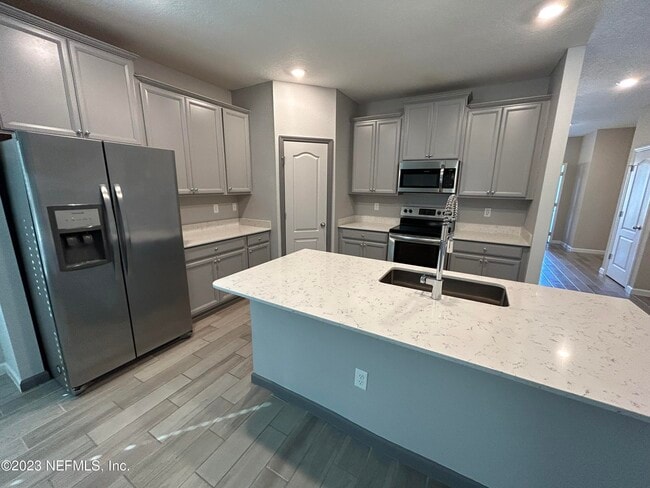 Building Photo - 10229 Powell Creek Ct