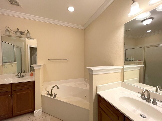 Building Photo - LOCATION