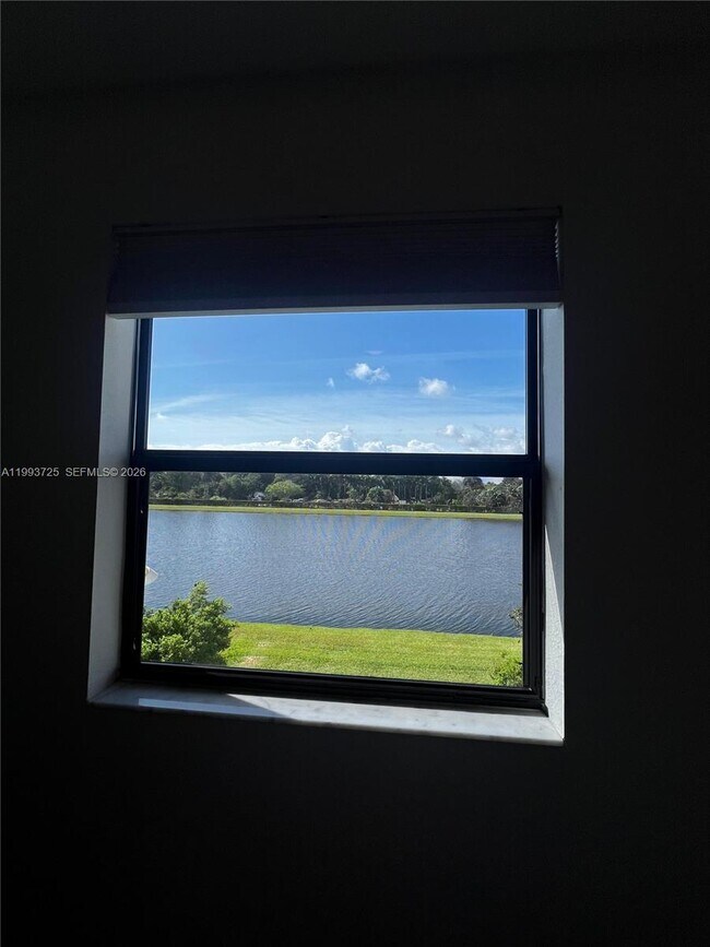 Building Photo - 5942 Mustang Manor