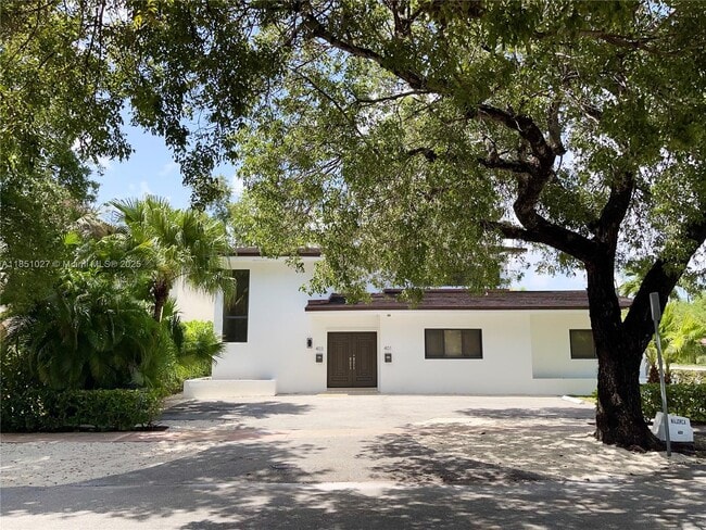 Building Photo - 401 Majorca Ave