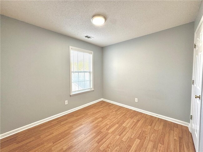 Building Photo - 3190 Oxwell Dr NW