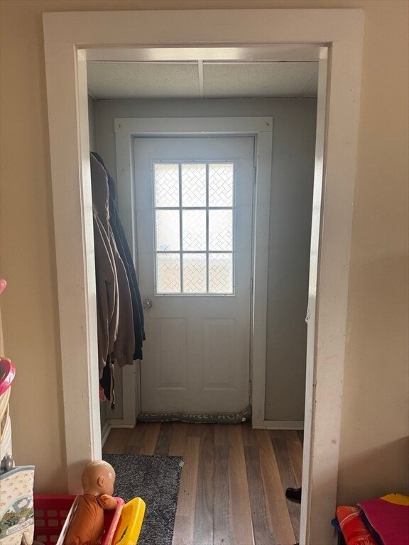 Building Photo - 27 Pleasant St