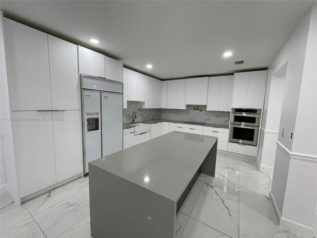 Building Photo - 9244 SW 227th Ln