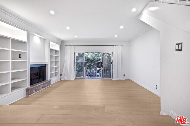 Building Photo - 1850 Midvale Ave