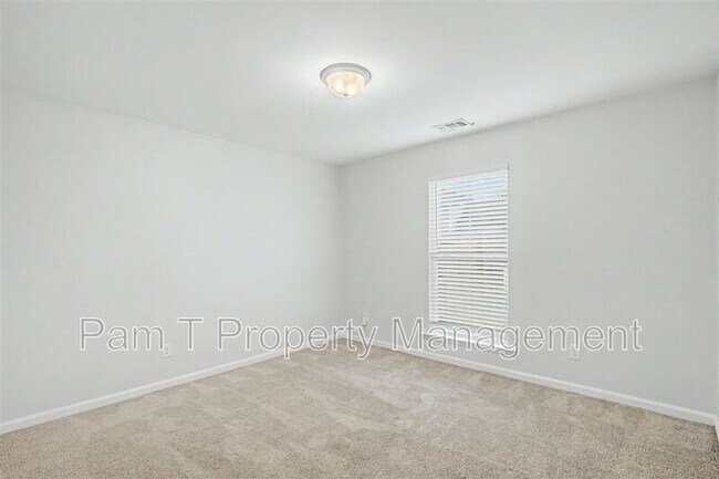 Building Photo - 20 Swallow Tail Cir