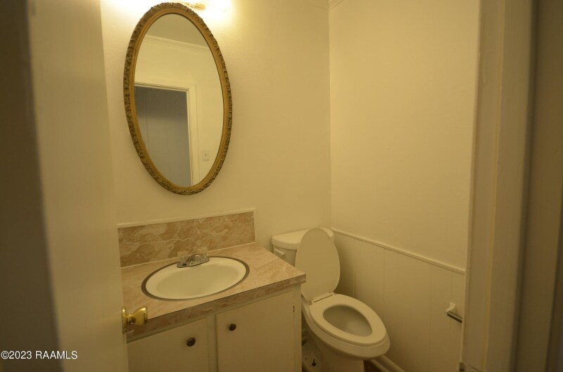 Building Photo - 2610 NE Evangeline Thruway