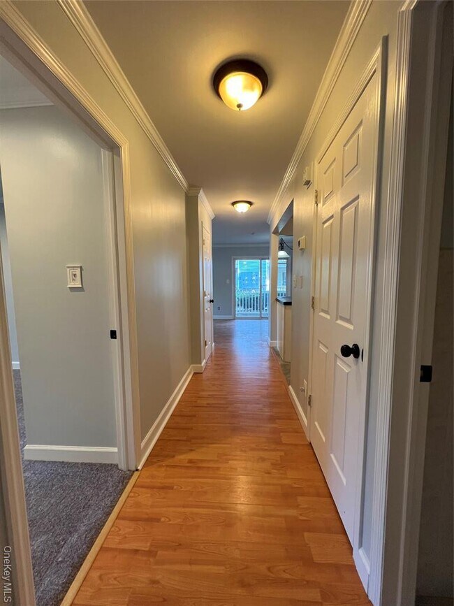 Building Photo - 209 Fairview Cir