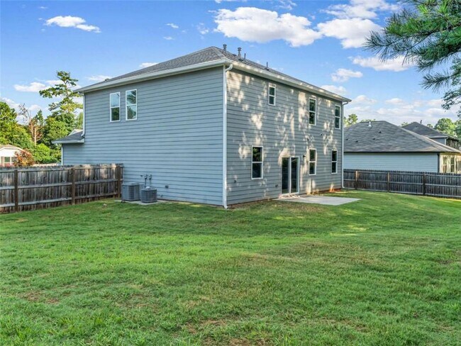 Building Photo - 2054 Maplewood Way