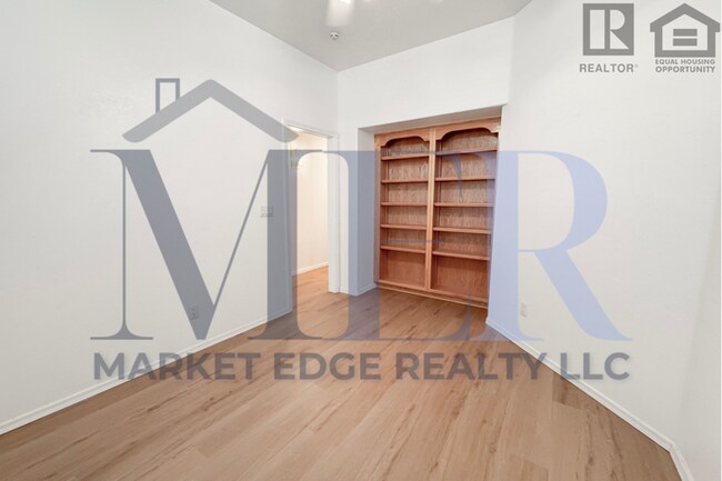 Building Photo - 4Bed/2.5Bath Home at Deer Valley Rd/67th Ave! $399 MOVE-IN SPECIAL! Ready for Immediate Move-In!