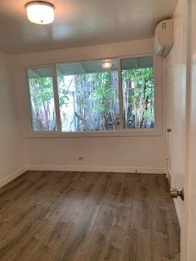 Building Photo - 186 Ohana St