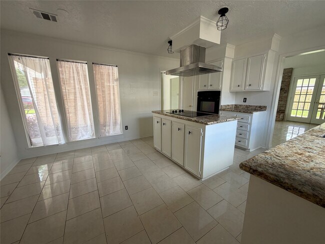 Building Photo - 14407 Locke Ln