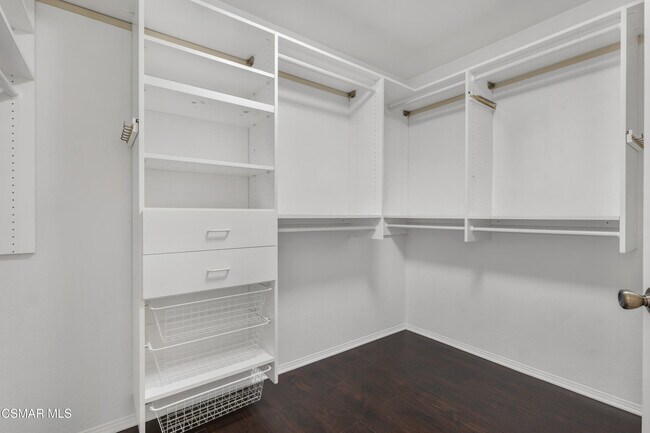 Building Photo - 487 Bernini Ct